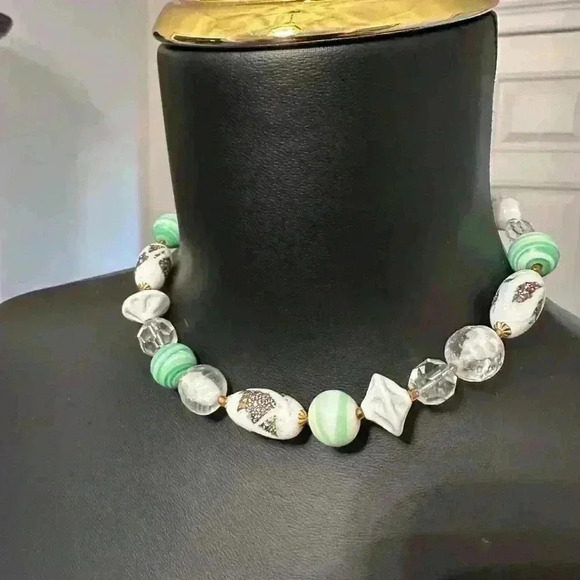 Jewelry - Vintage ArtGlass Choker bead, necklace, and green and white